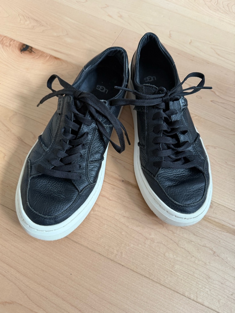 UGG Women’s Almeda Lace Black Leather Sneakers